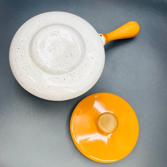 70s Kaki Green Orange Waves Enamel Fondue Pot with Lid Vintage Saucepan - Picture 5 of 10